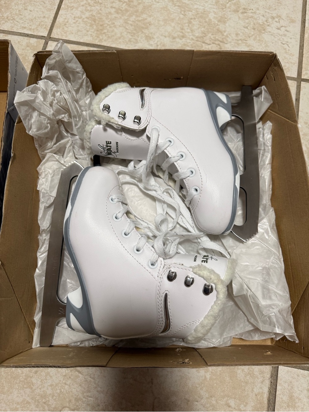Jackson Ultima Figure Ice Skates JS180 Girl size 12 Misses